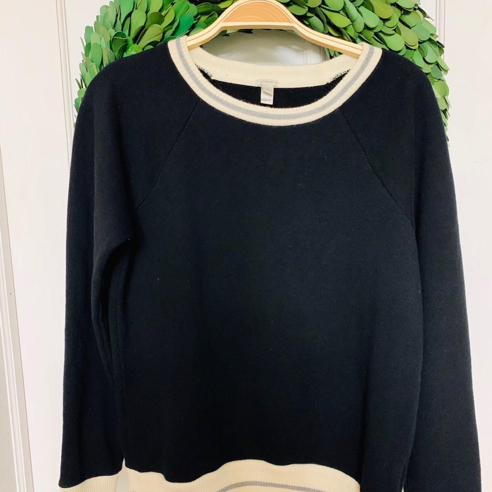 Small | J.Crew | Sweater | Black&White